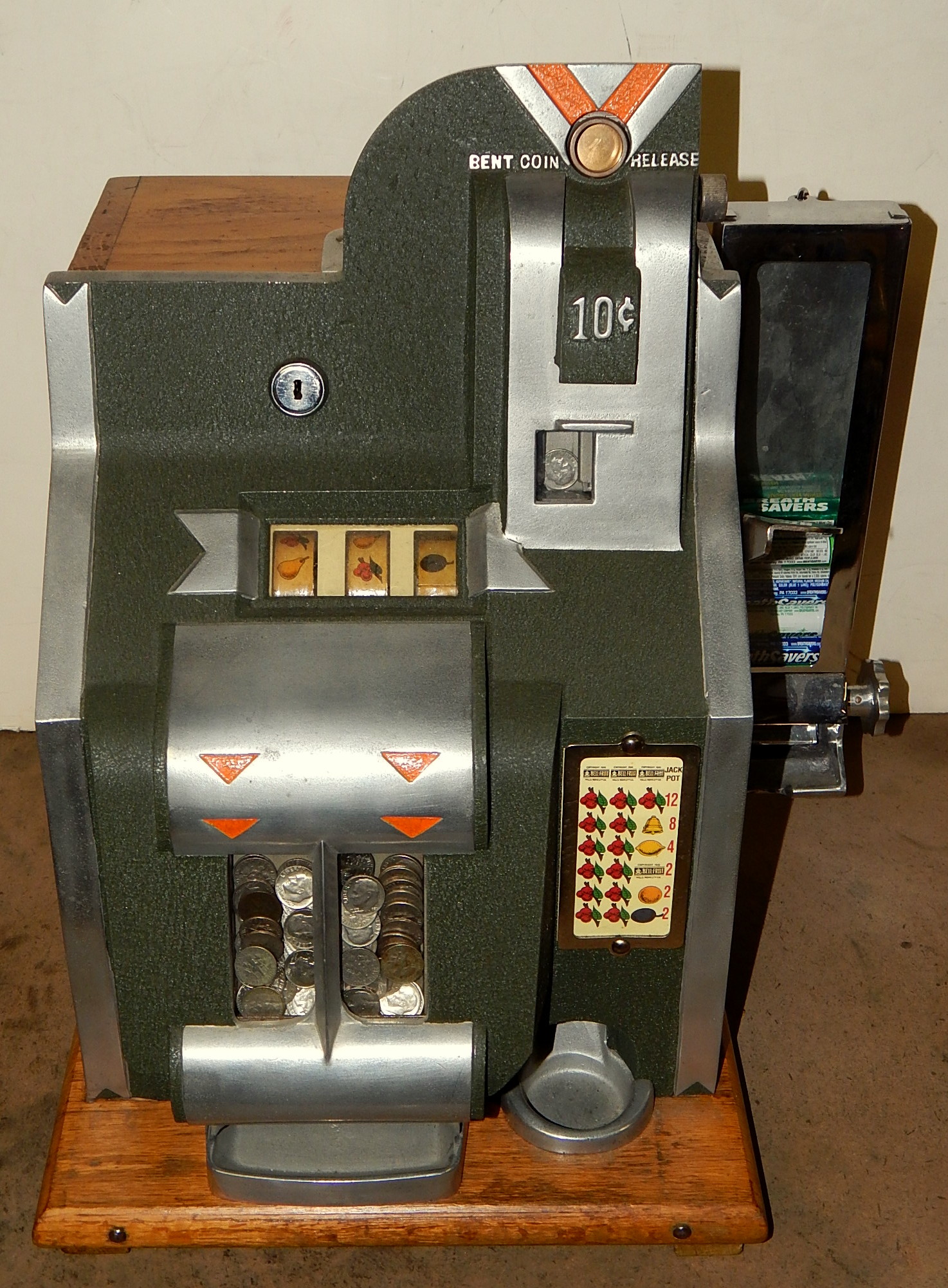 Slot